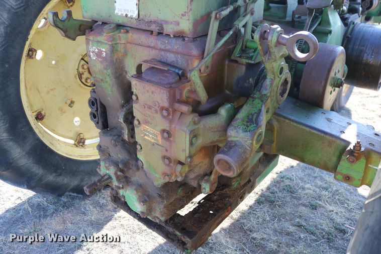 image for item DD6089 1959 John Deere 730 tractor