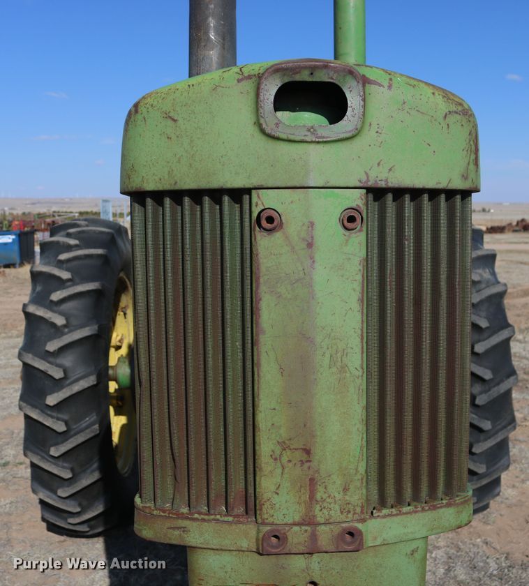 image for item DD6089 1959 John Deere 730 tractor