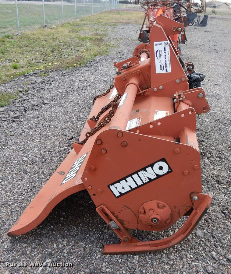 image for item DF6047 Rhino SH90V tiller