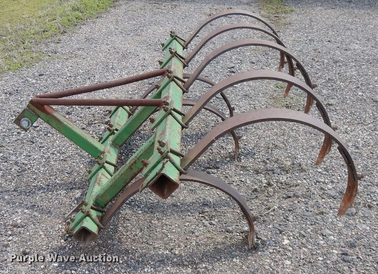 image for item DF6047 Rhino SH90V tiller