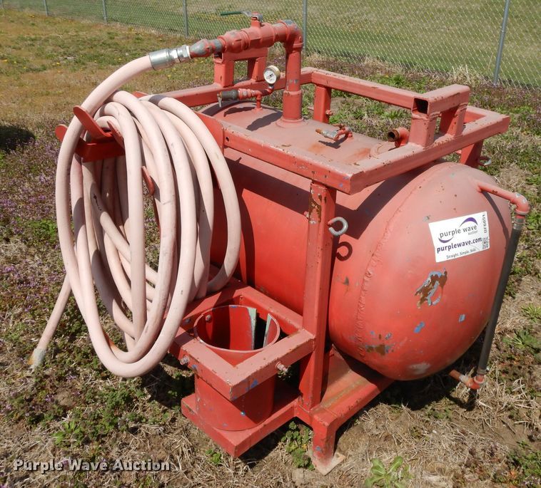 image for item DF6051 Lawn and garden equipment