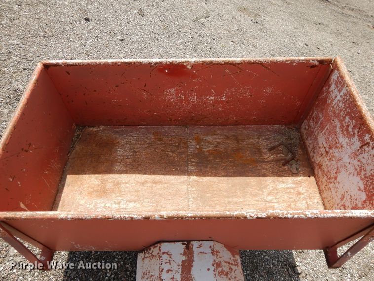 image for item DF6051 Lawn and garden equipment