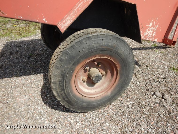 image for item DF6051 Lawn and garden equipment