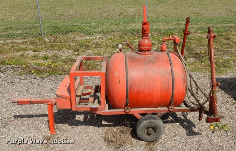 image for item DF6051 Lawn and garden equipment