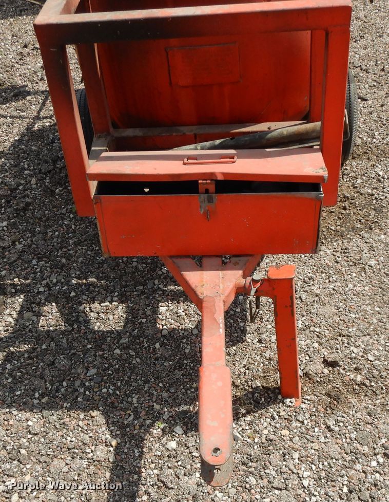 image for item DF6051 Lawn and garden equipment