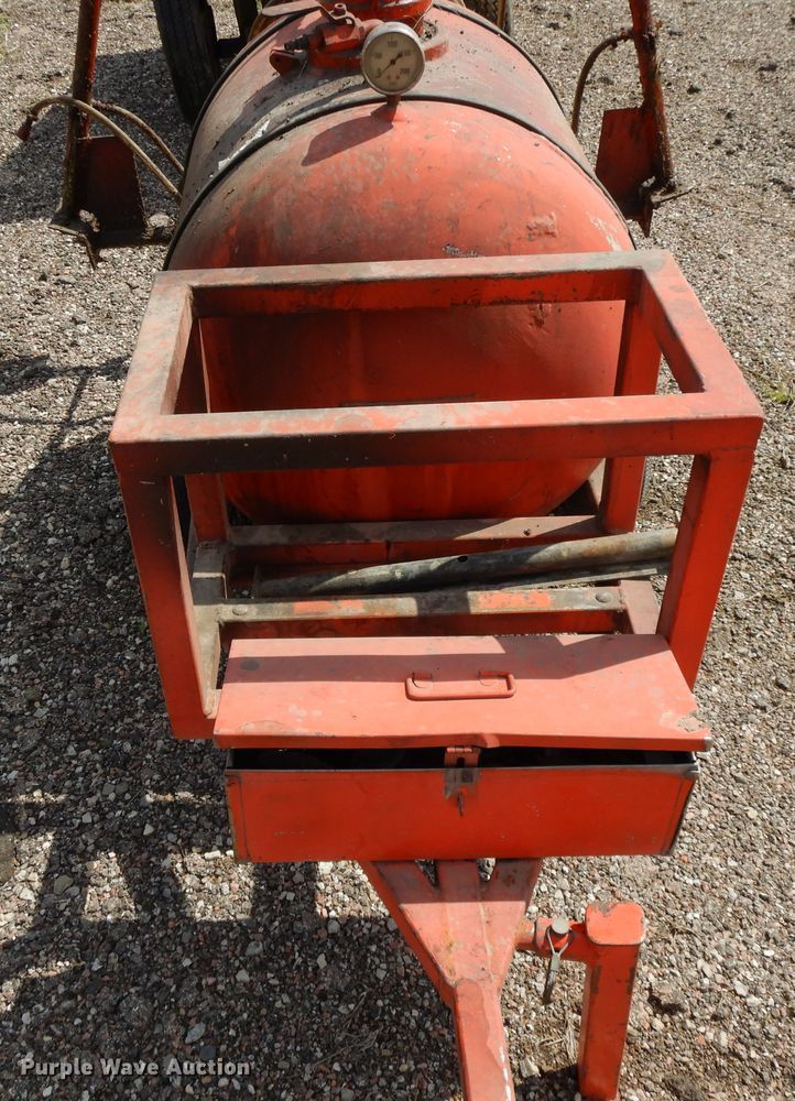 image for item DF6051 Lawn and garden equipment