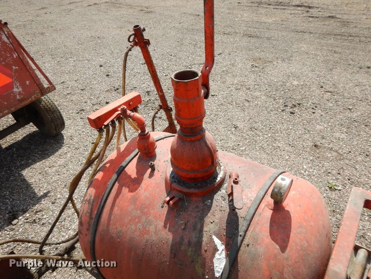 image for item DF6051 Lawn and garden equipment