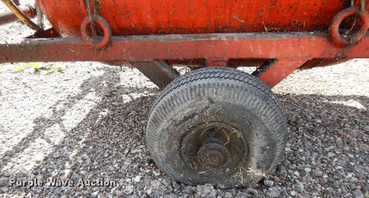 image for item DF6051 Lawn and garden equipment