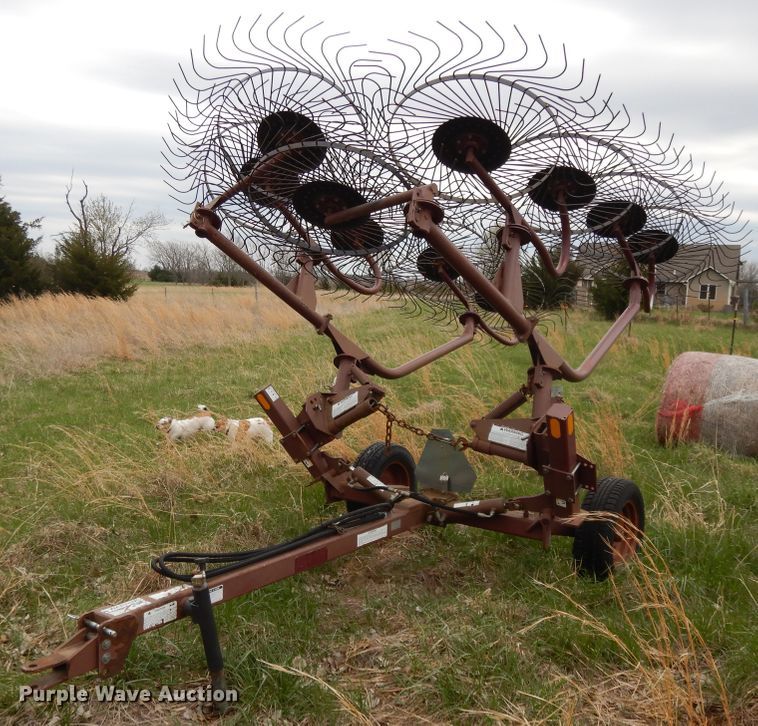 image for item DF6054 M&W ER10 hay rake