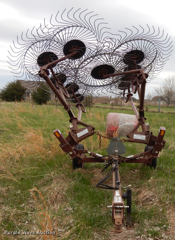 image for item DF6054 M&W ER10 hay rake