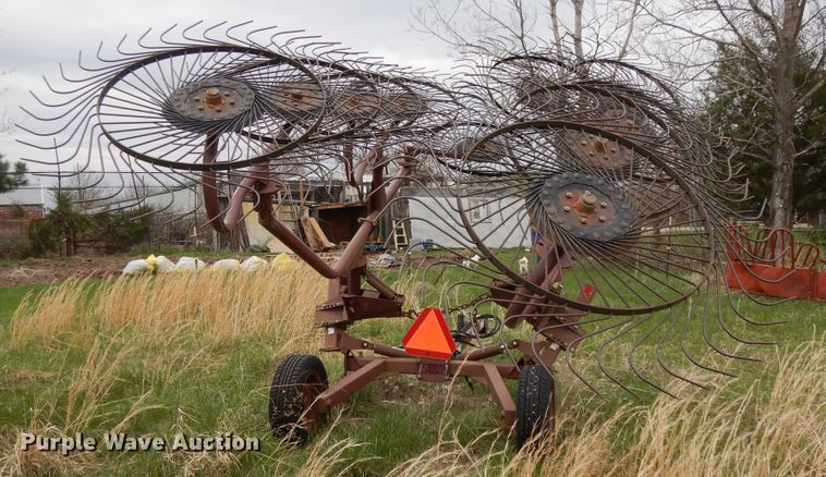 image for item DF6054 M&W ER10 hay rake