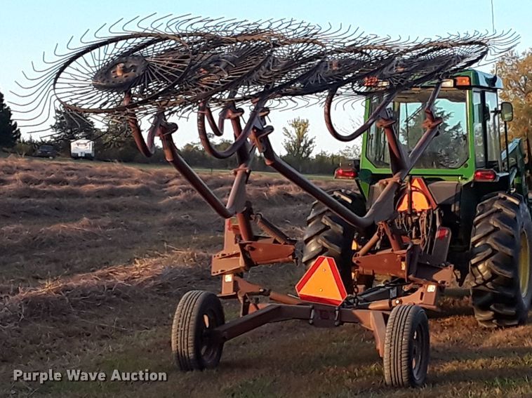 image for item DF6054 M&W ER10 hay rake