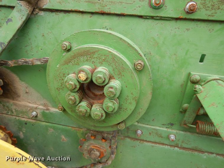 image for item DF6055 John Deere 214T small square baler