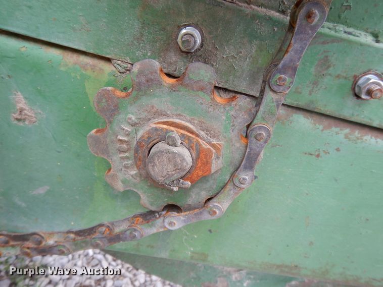 image for item DF6055 John Deere 214T small square baler