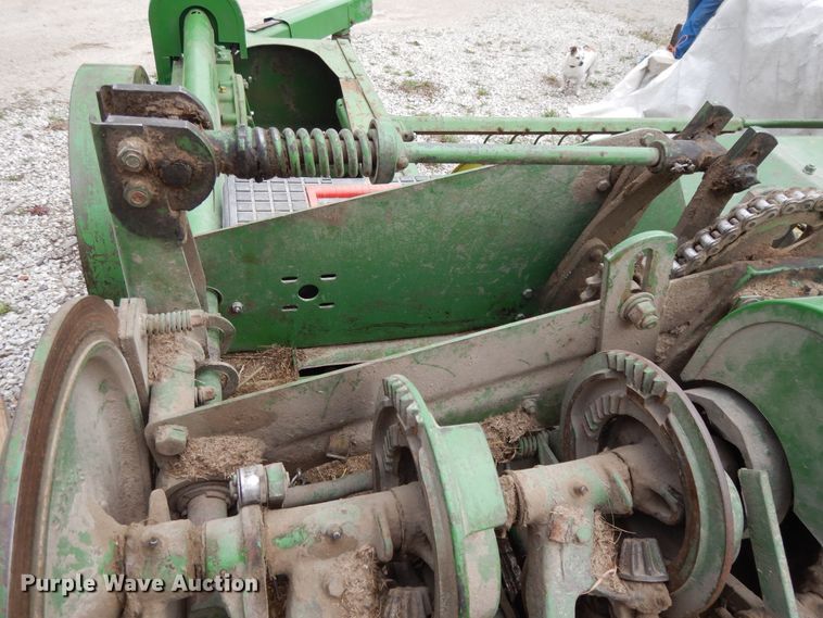 image for item DF6055 John Deere 214T small square baler