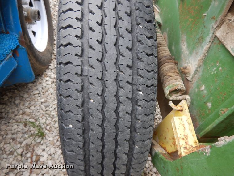 image for item DF6055 John Deere 214T small square baler