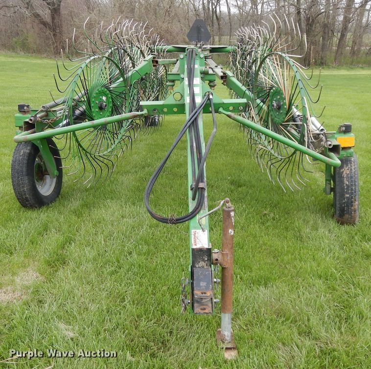 image for item DF6057 Frontier WR1212C hay rake