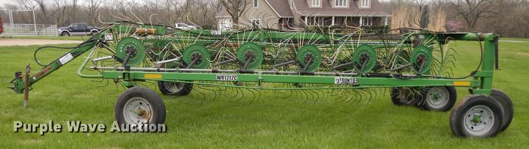 image for item DF6057 Frontier WR1212C hay rake