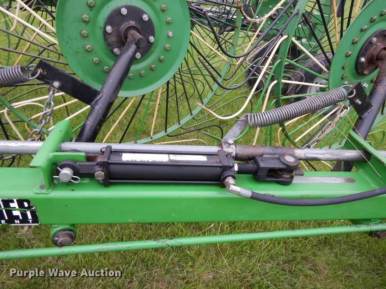 image for item DF6057 Frontier WR1212C hay rake