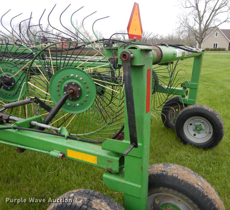 image for item DF6057 Frontier WR1212C hay rake