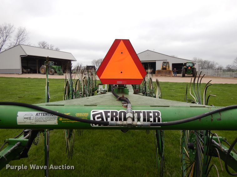 image for item DF6057 Frontier WR1212C hay rake