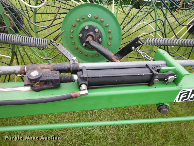 image for item DF6057 Frontier WR1212C hay rake