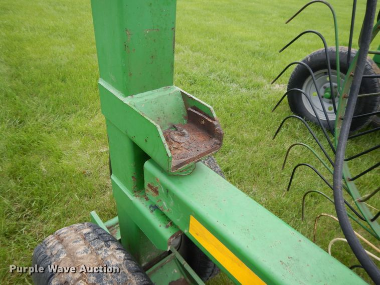 image for item DF6057 Frontier WR1212C hay rake