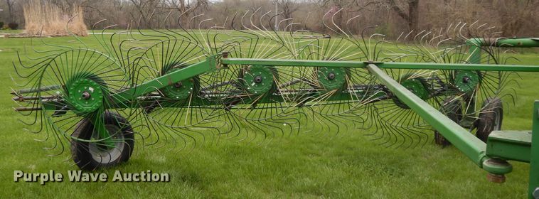 image for item DF6057 Frontier WR1212C hay rake