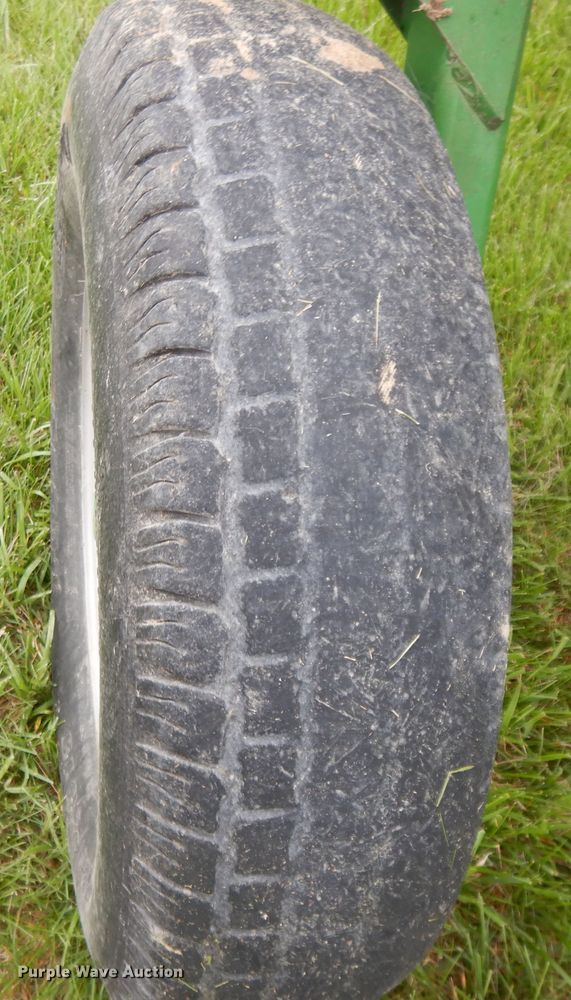 image for item DF6057 Frontier WR1212C hay rake