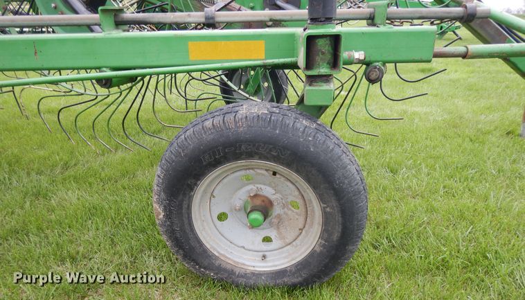 image for item DF6057 Frontier WR1212C hay rake