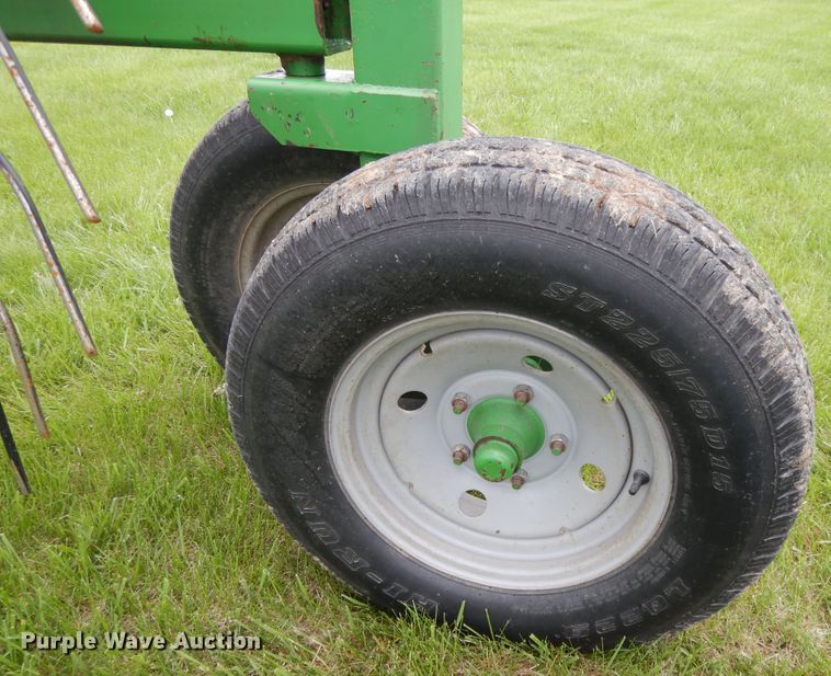 image for item DF6057 Frontier WR1212C hay rake