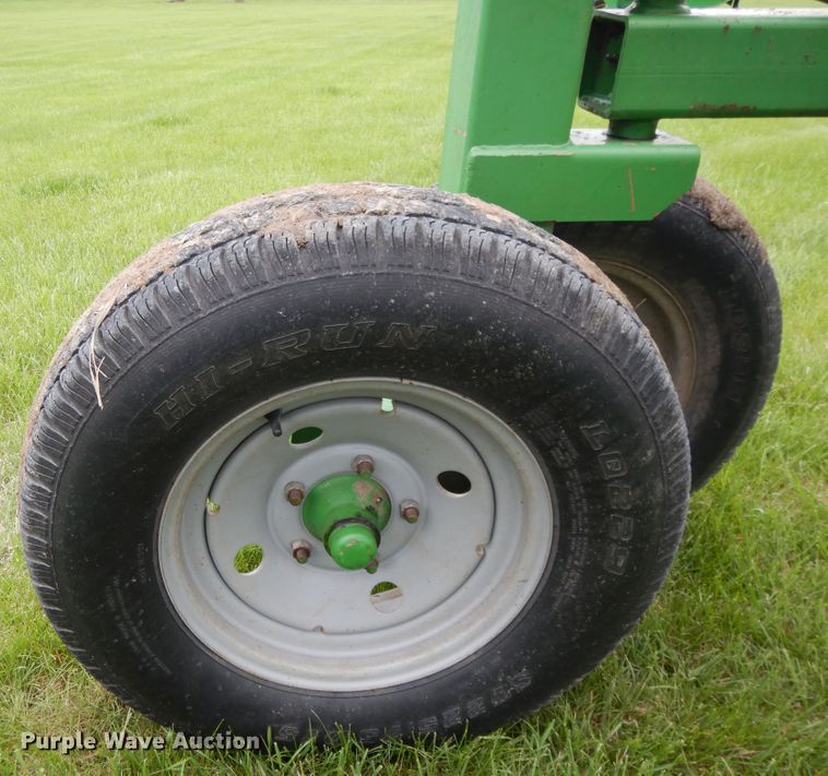 image for item DF6057 Frontier WR1212C hay rake