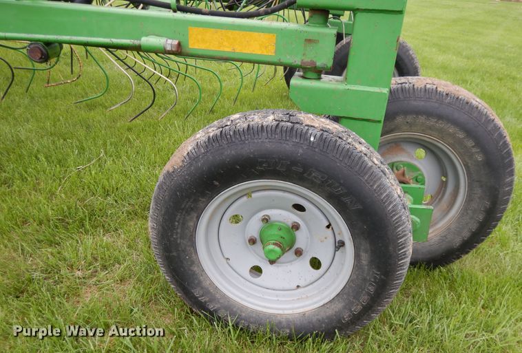 image for item DF6057 Frontier WR1212C hay rake