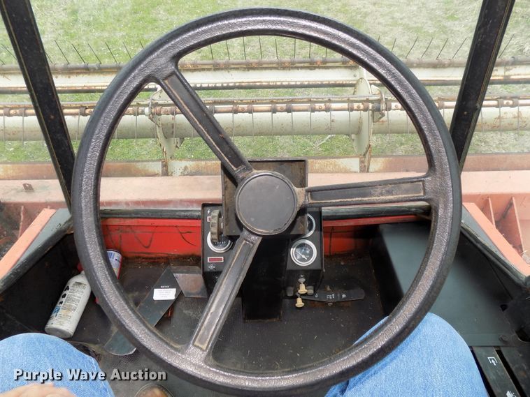 image for item DG2563 Hesston 6450 windrower