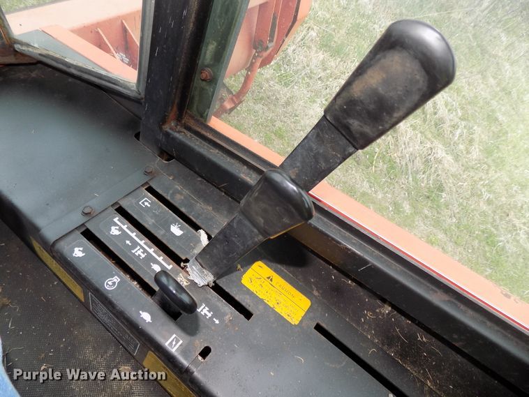 image for item DG2563 Hesston 6450 windrower