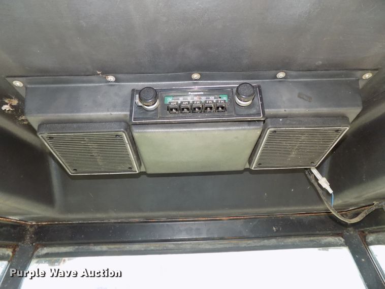 image for item DG2563 Hesston 6450 windrower