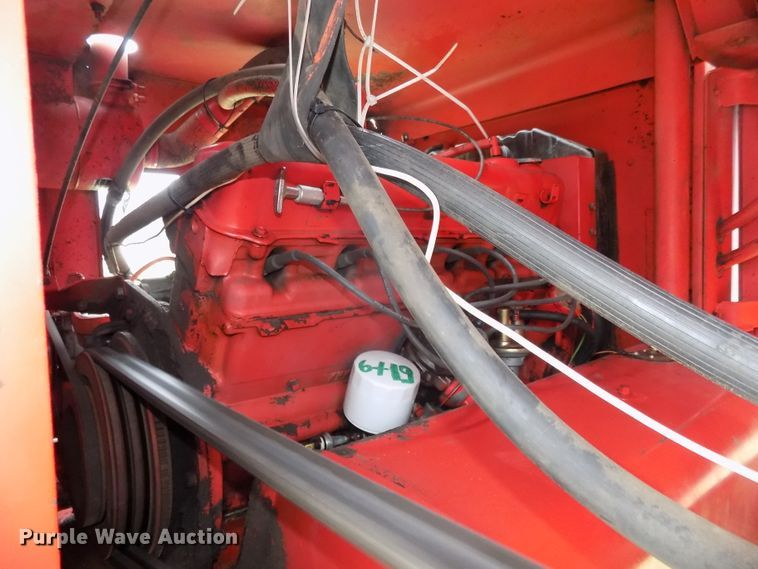 image for item DG2563 Hesston 6450 windrower