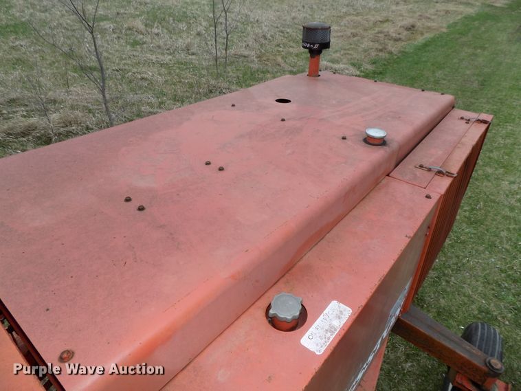 image for item DG2563 Hesston 6450 windrower