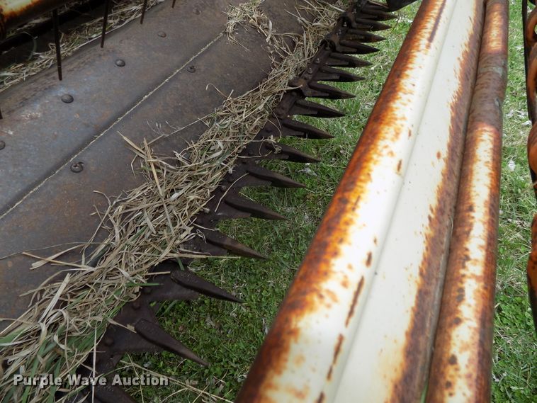 image for item DG2563 Hesston 6450 windrower