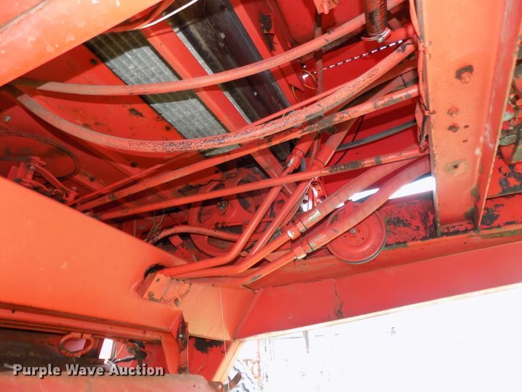 image for item DG2563 Hesston 6450 windrower