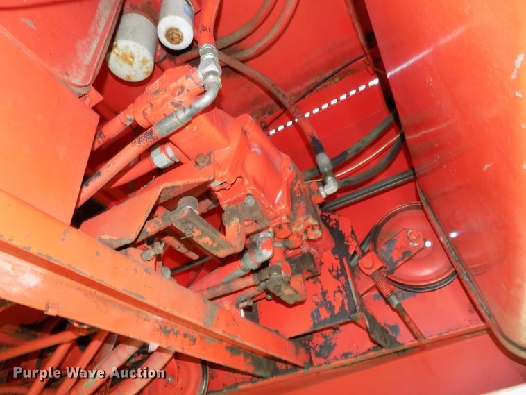 image for item DG2563 Hesston 6450 windrower