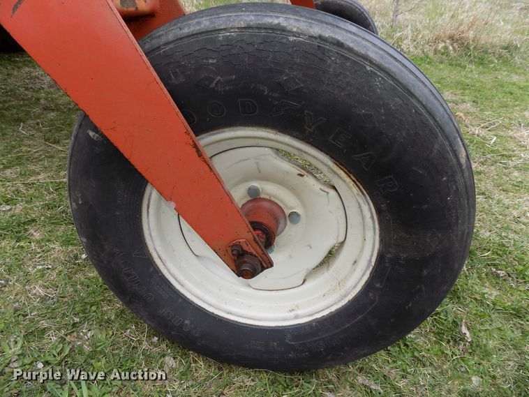 image for item DG2563 Hesston 6450 windrower