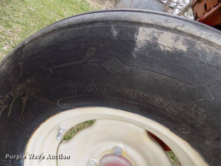 image for item DG2563 Hesston 6450 windrower