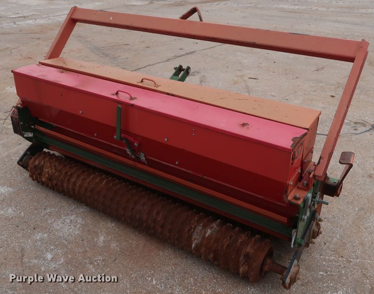 image for item DG7116 Brillion SS6 seeder