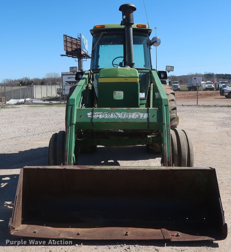 image for item DG7127 1974 John Deere 4630 tractor