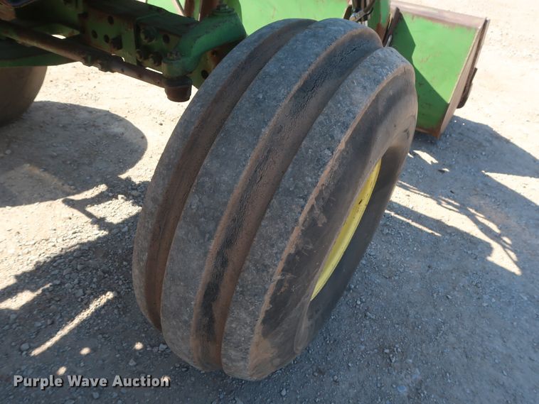 image for item DG7127 1974 John Deere 4630 tractor