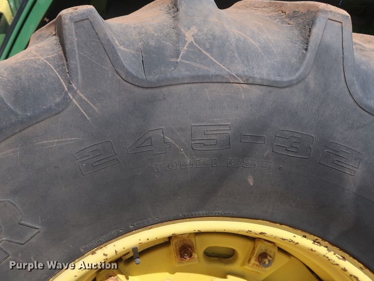 image for item DG7127 1974 John Deere 4630 tractor