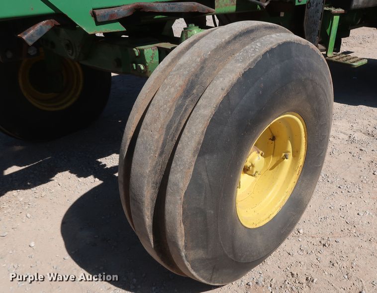 image for item DG7127 1974 John Deere 4630 tractor