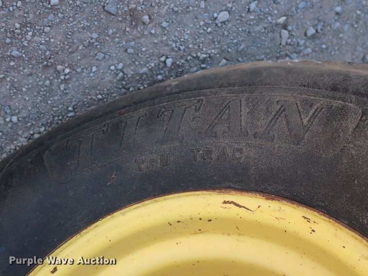 image for item DG7127 1974 John Deere 4630 tractor