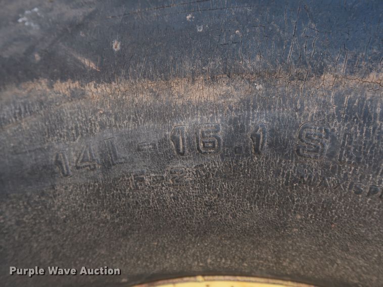 image for item DG7127 1974 John Deere 4630 tractor